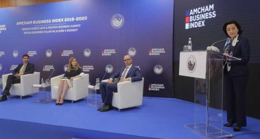 Dhoma Amerikane e Tregtise: Indeksi i besimit shenon renien me te madhe!